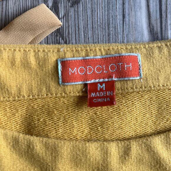 ModCloth Yellow Blouse With 3/4 Flare Sleeve And Bows On Asymmetrical Back - Med - Picture 6 of 7